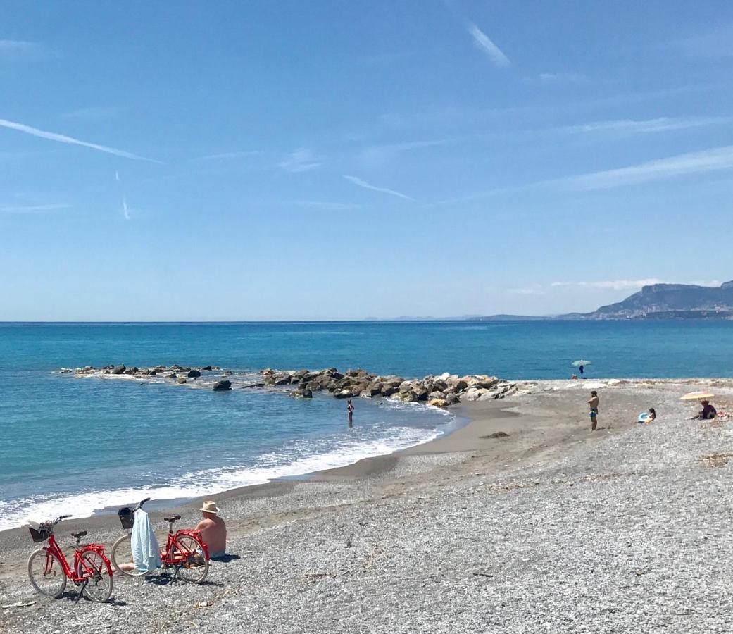 White Sand Ventimiglia Luaran gambar